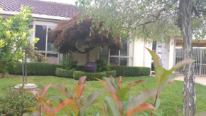 Sweet Holiday Home by the Golf Course, Canberra